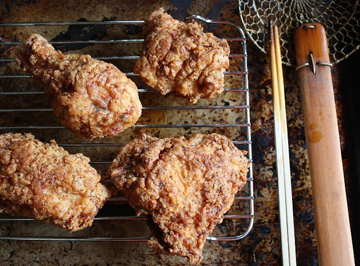 The Best Cooling Rack Will Reward You With Crispy Fried Chicken