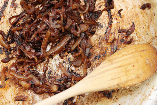 7 Common Mistakes When Caramelizing Onions | Chef Works Blog